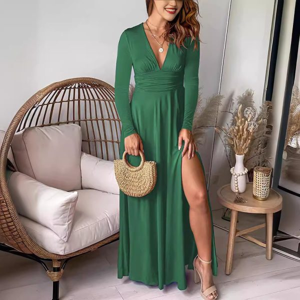 V-neck long sleeved dress, solid color dress